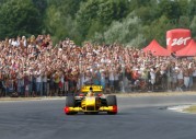 N-Gine Renault F1 Team Show